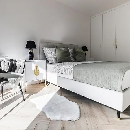 La Vida Loca Basen Sauny