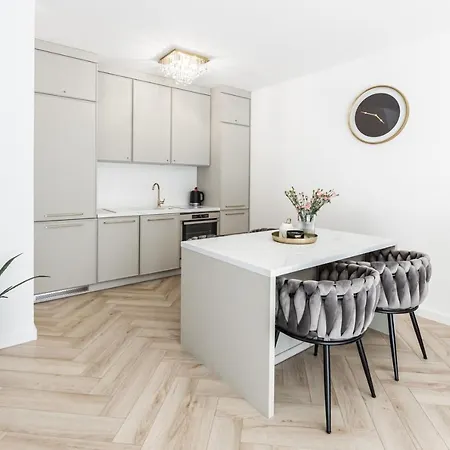 Apartament La Vida Loca Basen Sauny