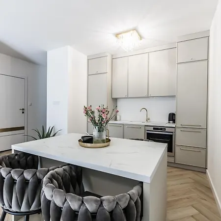 La Vida Loca Basen Sauny Apartament *