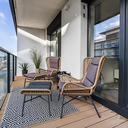 La Vida Loca Basen Sauny