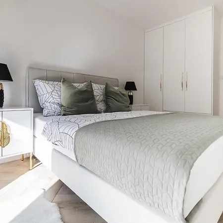 Apartament La Vida Loca Basen Sauny